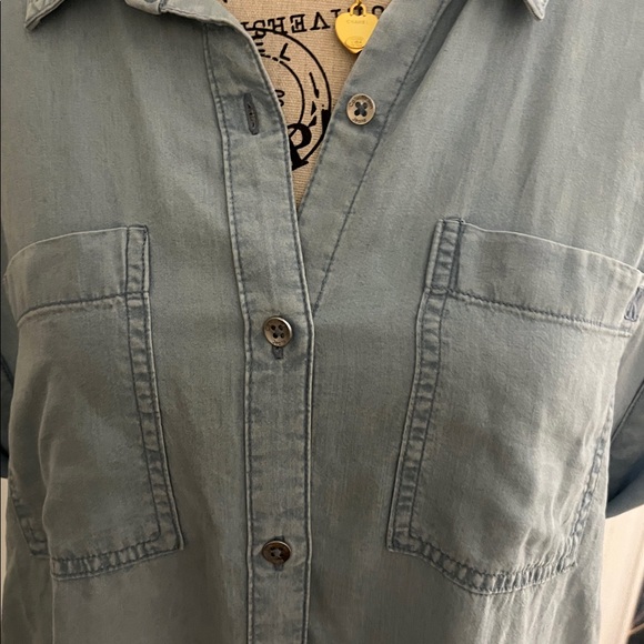 Calvin Klein Light Blue Button Down Shirt - Picture 8 of 11